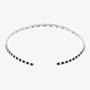 MYSTJOY-ras-de-cou-illusion-face-fond-blanc-copie-scaled