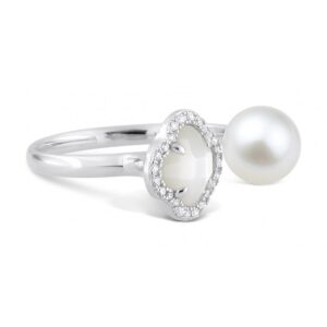 mother-of-pearl-diamonds-white-gold-victoria-pearls-ring (1)